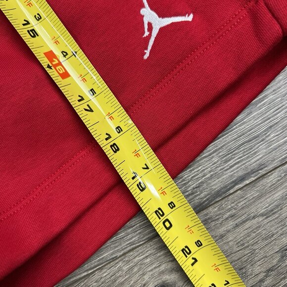 Jordan Fleece Shorts Size Medium Mens Red Brooklyn Standard Fit $52 - Picture 3 of 10